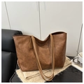 Classic vintage caramel brown tote bag in textured faux leather for woman style - Brown