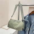 Borsa a tracolla cilindrica in nylon verde chiaro con ampia tracolla regolabile - Verde