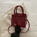 Piccola borsa a mano quadrata rosso scuro alla moda con cuciture a foglia e tracolla - Rosso