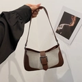 Sac baguette en cuir marron et tissage beige avec boucle en métal argenté de style rétro - Marron