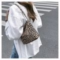 Sac à bandoulière léopard élégant pour femme avec un style de mode urbaine décontracté - Imprimé léopard