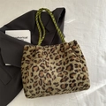 Sac cabas en peluche léopard avec des poignées tressées vert olive uniques - Vert