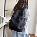 Sac à dos minimaliste en nylon noir de grande capacité avec bretelles ergonomiques rembourrées - Noir