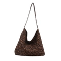 Chique hobo-tas met luipaardprint, grote capaciteit en zachte schouderriem voor dames - Bruin