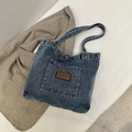 Vintage Denim Einkaufstasche in Dunkelblau mit Leder-Logo-Patch und großem Fassungsvermögen - Stil Eins Hellblau