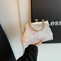 Borsa a mano in jacquard ricamato con manico ad anello dorato e chiusura in metallo - Motivo 3 (Floreale Colorato)