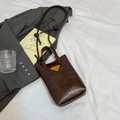 Vintage dunkelbraune strukturierte Kunstleder Handtasche mit geknotetem Schultergurt - Kaffee Ohne Anhänger