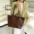 Bolso tote grande y minimalista en cuero sintético marrón oscuro con costuras - Marrón