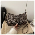 Chique handtas met luipaardprint, gouden ketting en verstelbare bruine leren riem - Bruin