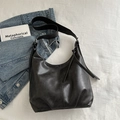 Große schwarze PU-Leder Hobo-Tasche mit Quasten, ideal für den täglichen Arbeitsweg - Schwarz