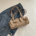 Beige Zylindertasche mit dekorativen Schleifen und doppelten schmalen Riemen - Khaki
