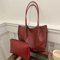 Grand sac cabas tressé rouge foncé et pochette zippée assortie, ensemble de 2 pièces - Rouge