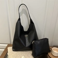 Bolso tote grande vintage de cuero PU negro con estuche a juego y letras doradas chic - Negro