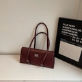 Bolso baguette vintage burdeos en cuero mate con cierre giratorio plateado fino - Blanco Roto