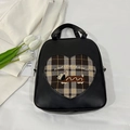 Schwarzer Lederrucksack mit herzförmigem Karomuster und süßer Hunde-Stickerei-Applikation - Schwarz