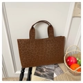 Borsa tote marrone scuro con stampa leopardata in velluto morbido per donne alla moda - Marrone
