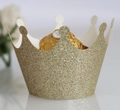 Gold glitzernde Kronen-Cupcake-Förmchen mit Laserschnitt für luxuriöse Partydekoration - Hellgold Glitzer