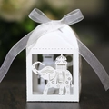 Lasergeschnittene weiße Elefanten-Geschenkbox mit Organzaband für Babypartys und Hochzeiten - Weiß