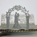 Invitación de boda 3D plateada con purpurina y silueta de pareja de novios besándose - Gris Plata