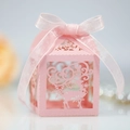 Rosa lasergeschnittene Weihnachts-Süßigkeitenschachtel mit Rentier und Schleife - Rosa