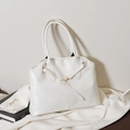 Bolso tote minimalista en blanco crema de cuero sintético con correa de hebilla decorativa - Blanco