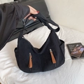 Borsa a tracolla in velluto a coste nero con doppie cerniere e grande capienza interna - Nero