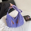 Borsa a tracolla in velluto a coste viola con tasche frontali e tracolla regolabile - Viola