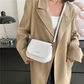 Petit sac bandoulière blanc minimaliste en cuir avec logo imprimé tendance pour femme - Blanc