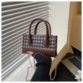 Retro houndstooth crossbody bag in brown leather with beaded metal chain strap - Houndstooth Coffee