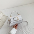 Sac à main blanc pour femme en cuir de crocodile avec une boucle en métal fer à cheval - Blanc
