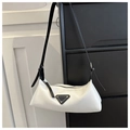 Borsa sottobraccio minimalista in nylon bianco con tracolla nera e logo a triangolo - Bianco