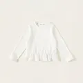 Witte kindertop met lange mouwen, een elegante peplum zoom en een ronde halslijn - Wit / 110
