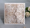 Partecipazione di nozze quadrata bianca tagliata al laser con pizzo mandala e carta kraft - Bianco