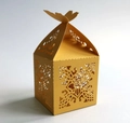 Elegante scatola regalo dorata tagliata a laser con finitura perlata e farfalla top - Oro