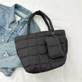 Bolso tote acolchado negro con estuche pequeño a juego en diseño acolchado chic - Negro