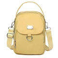 Mini borsa gialla in nylon oxford con fibbie argentate e tracolla regolabile da donna - Giallo