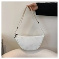Bolso bandolera blanco en forma de media luna con correa ajustable y cremallera - Blanco