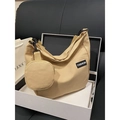 Grand sac cabas beige en toile avec étiquette tendance et une petite pochette ronde - Kaki