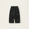 Mädchen Cargohose in Schwarz mit Schleifen-Stickerei und modischen Rüschendetails - 110 / Schwarz