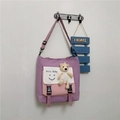 Bolso bandolera de lona morada con bolsillo rosa y colgante de oso para chicas - Morado