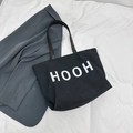 Borsa tote in tela nera con scritta HOOH bianca e manici lunghi in pelle marrone - Nero