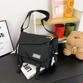 Harajuku Vintage Umhängetasche aus schwarzem Canvas mit Schnallen und Seitenzugbeutel - Schwarz