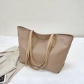 Elegante borsa tote marrone chiaro con trama a rilievo per il pendolarismo quotidiano - Cachi