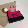 Grand sac cabas en toile bicolore rose et noir avec logo M et design tendance - Rose Rouge