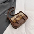 Vintage braune Umhängetasche aus Leder mit karierter Klappe und Doppelschnallendesign - Khaki