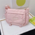 Rosafarbene Nylon-Umhängetasche mit verstellbaren Schnallen und Kordelzugtaschen für Damen - Rosa