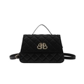 Elegante schwarze Samt-Stepptasche mit goldenem B-Logo und kurzem Tragegriff oben - Schwarz