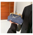 Dunkelblaue Vintage-Tasche mit weißem Hirschdruck und goldener Kettenriemen - Blau