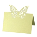 Marque-place papillon découpé au laser en papier perlé de couleur jaune pâle - Vert clair
