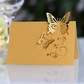 Elegante gouden lasergesneden trouwplaatskaart met vlindermotief en holle details - 50 Vellen / Goud